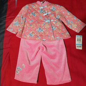 Baby girl pink outfit.